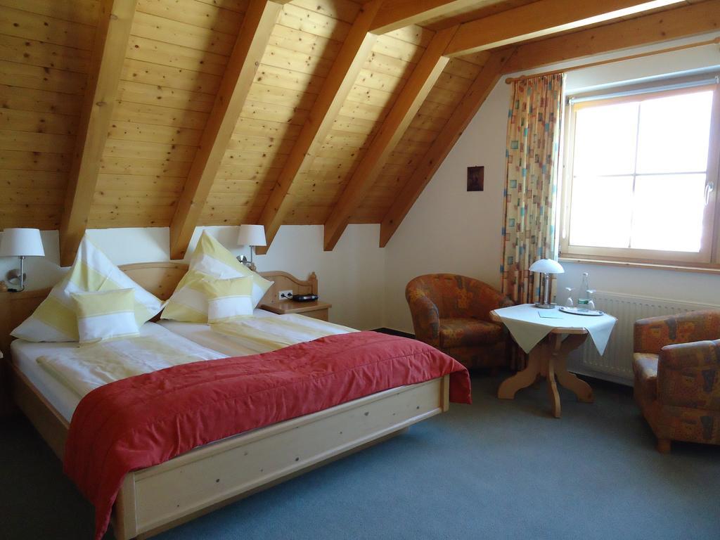 Berghotel Schiller Schonach im Schwarzwald Pokój zdjęcie